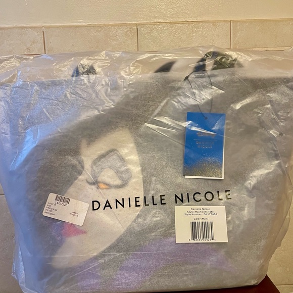 NWT DISNEY x DANIELLE NICOLE MALEFICENT TOTE BAG Purse Carryall Sleeping Beauty - Picture 2 of 16